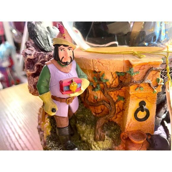 Disney Villains Evil Queen Magic Mirror Snow White Globe With Sound & Li… - Picture 6 of 16